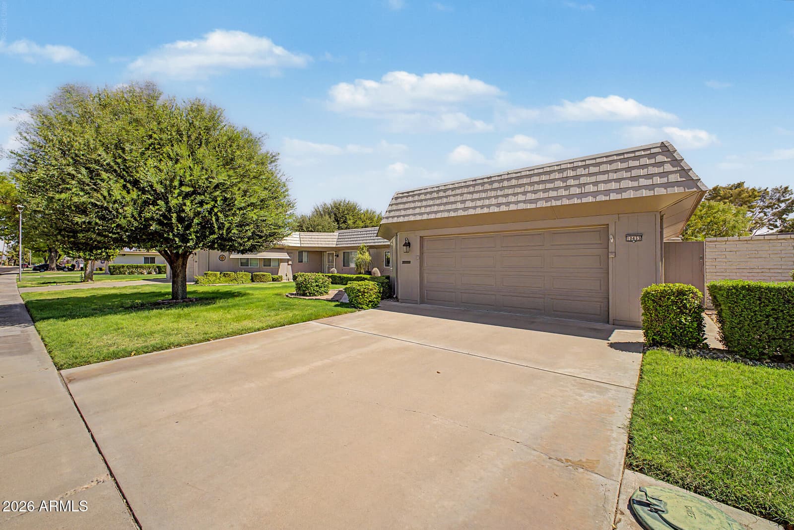 10433 W HUTTON Drive, Sun City, AZ 85351 — photo 44 of 45