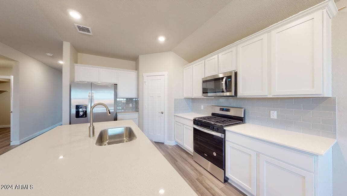 2824 W Sable Avenue, Apache Junction, AZ 85120 — photo 6 of 29