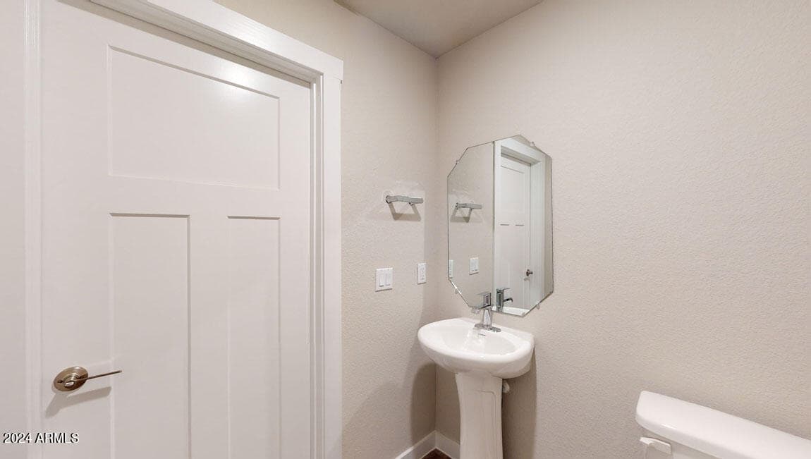 2824 W Sable Avenue, Apache Junction, AZ 85120 — photo 12 of 29