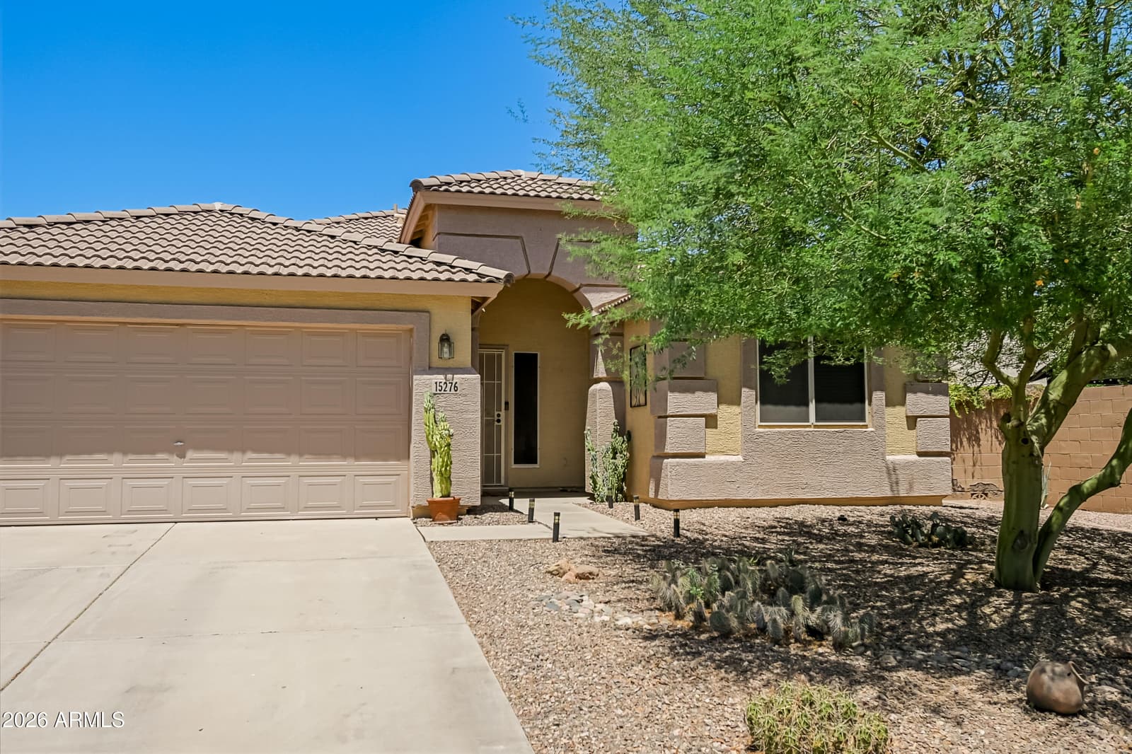 15276 W Laurel Lane, Surprise, AZ 85379 — photo 3 of 52