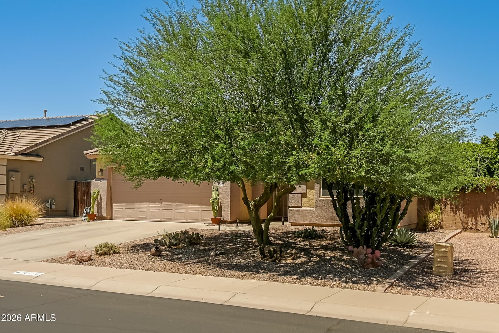 15276 W Laurel Lane, Surprise, AZ 85379 — photo 4 of 52