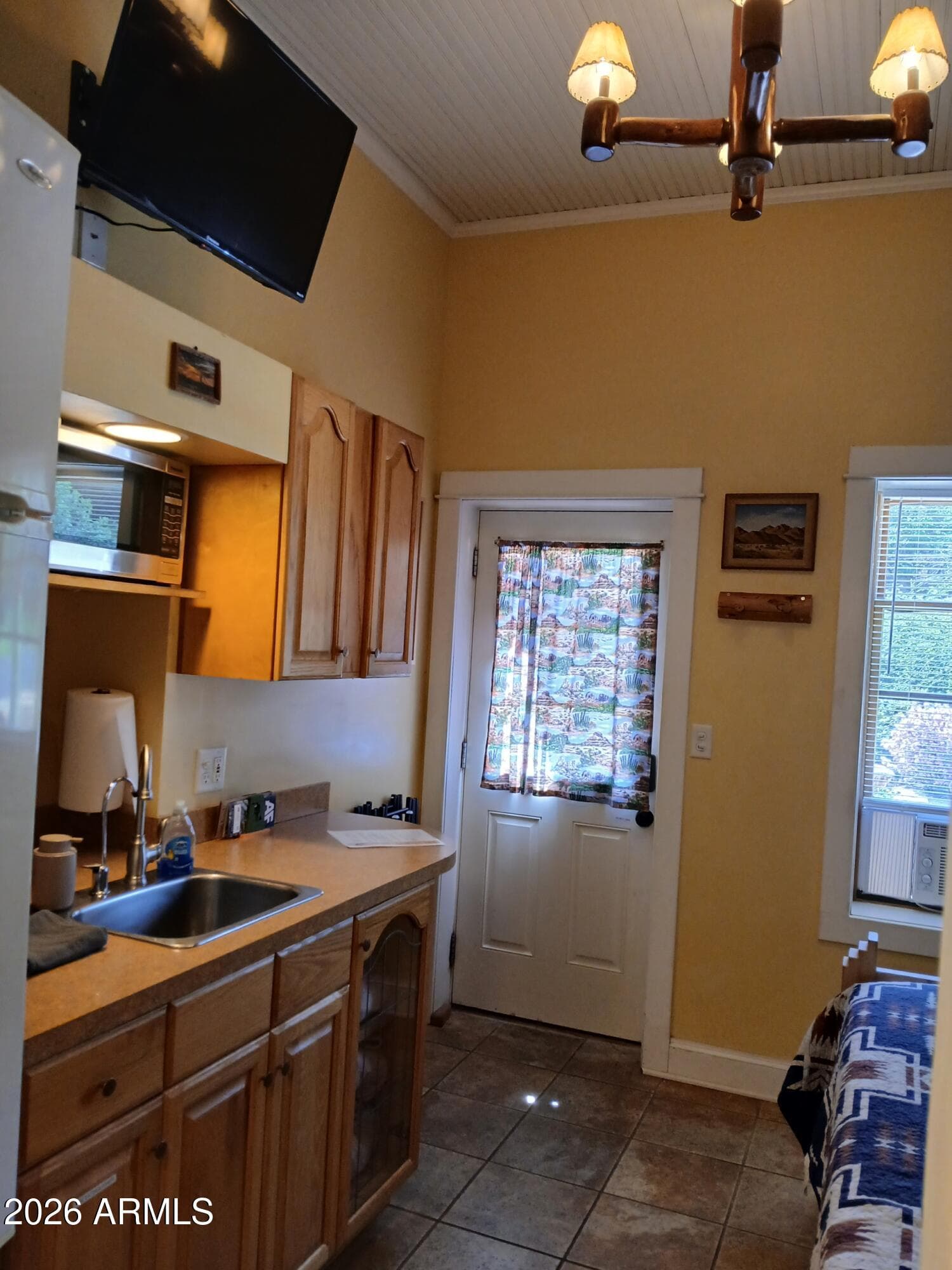 132 BREWERY Avenue, Bisbee, AZ 85603 — photo 5 of 19