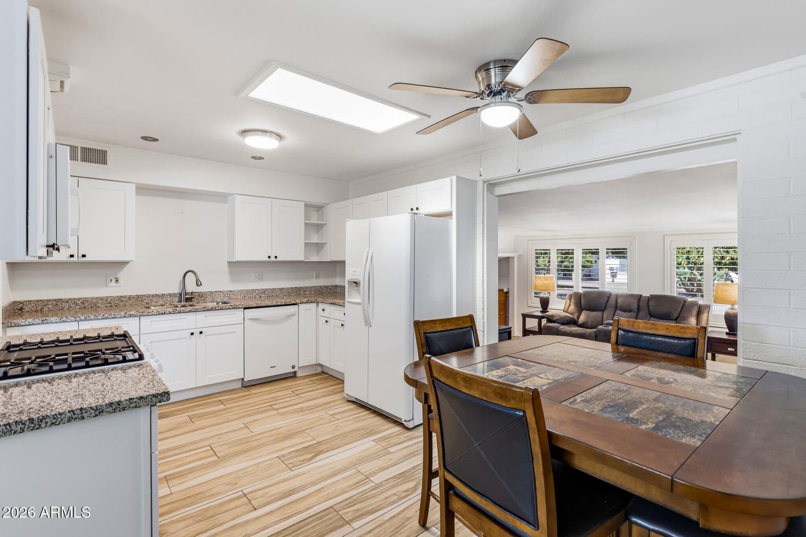 11042 W Canterbury Drive, Sun City, AZ 85351 — photo 15 of 56