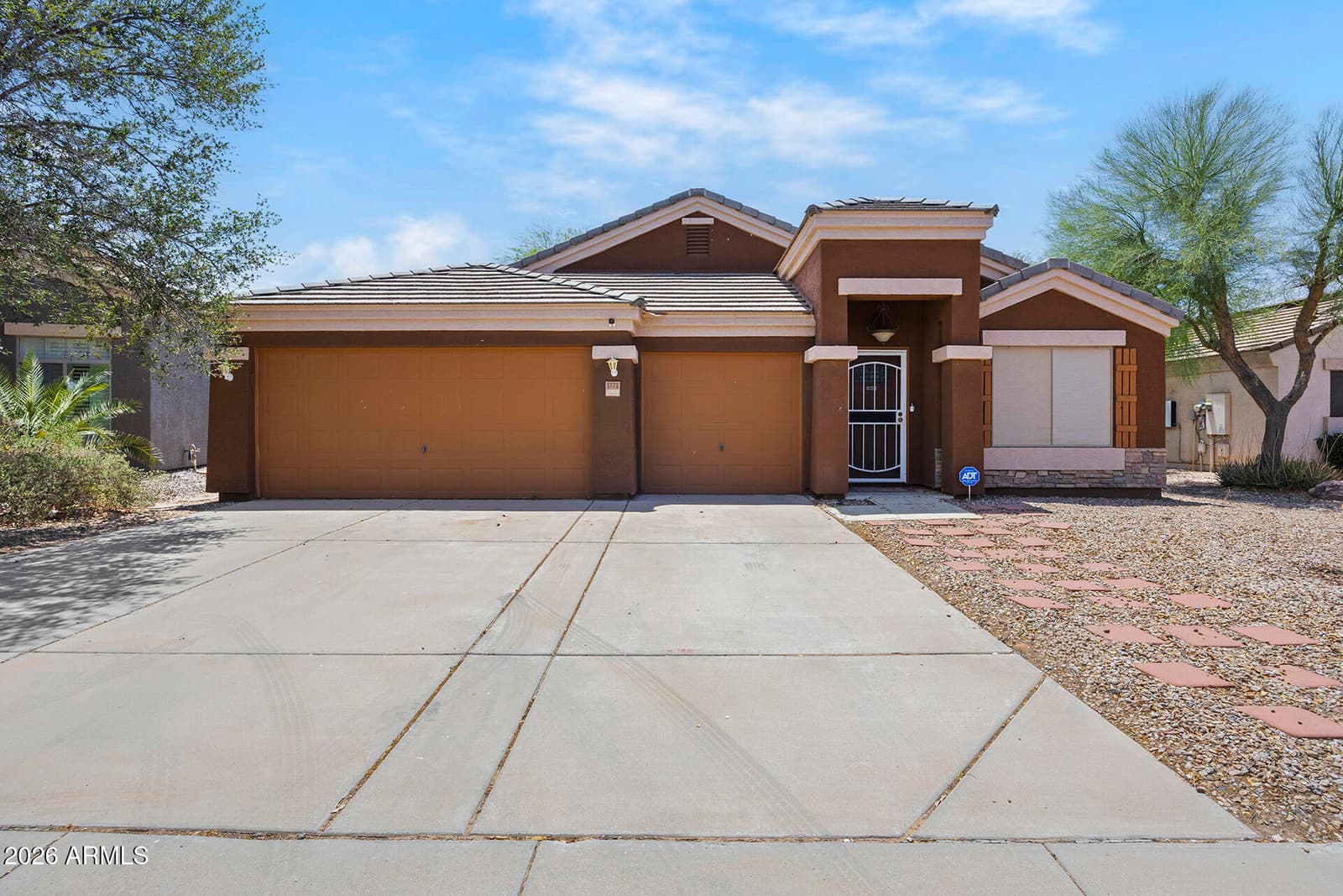 1773 E CARDINAL Drive, Casa Grande, AZ 85122 — photo 2 of 32