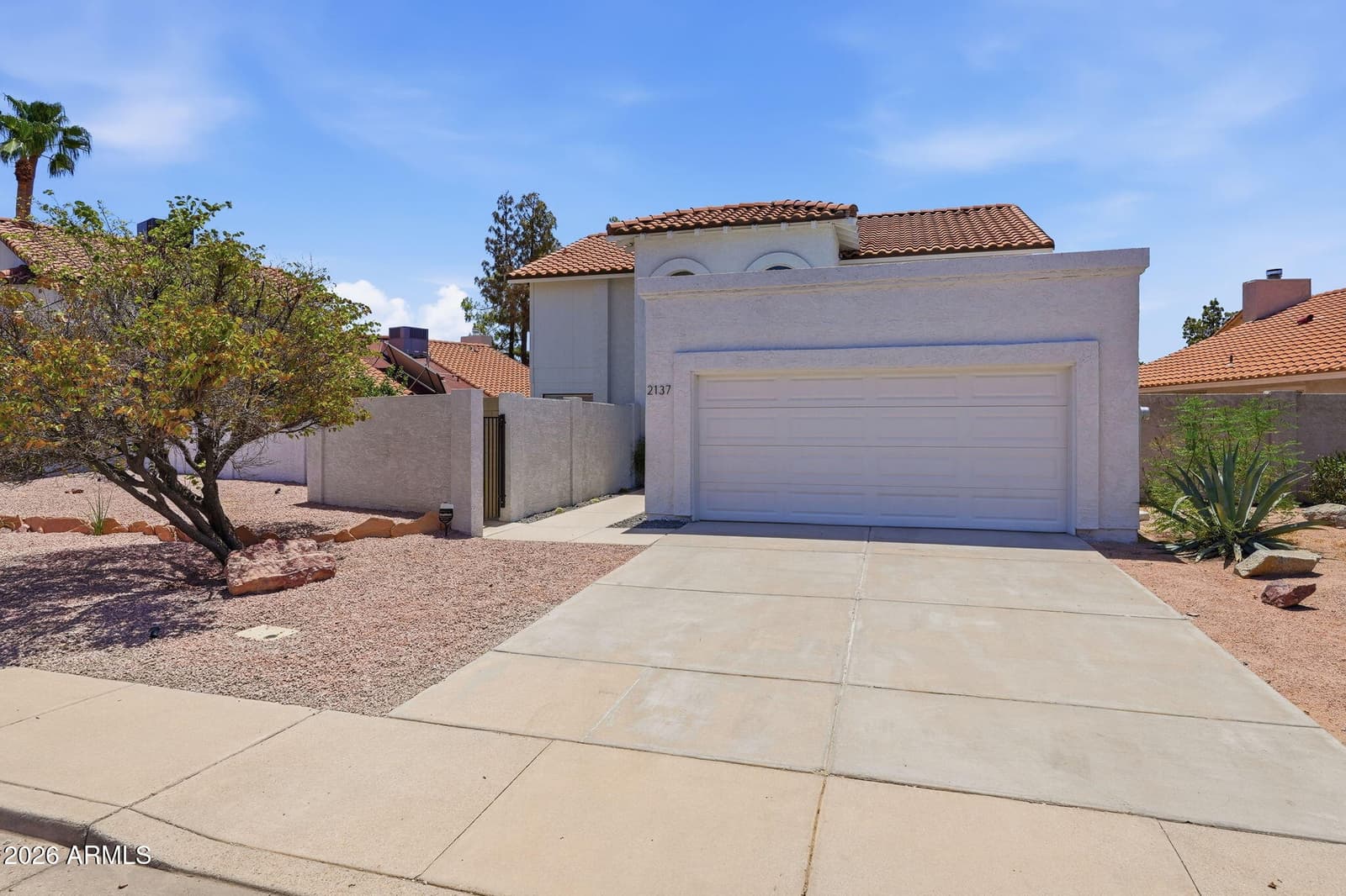 2137 S CATARINA Circle, Mesa, AZ 85202 — photo 2 of 96