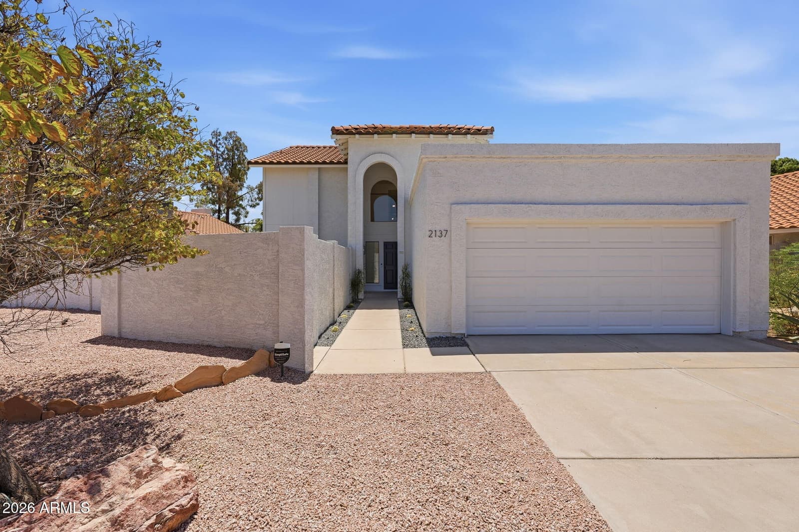 2137 S CATARINA Circle, Mesa, AZ 85202 — photo 3 of 96