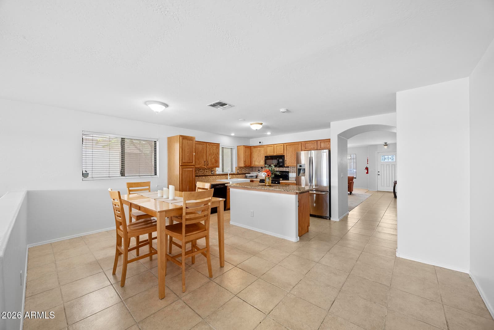 1773 E CARDINAL Drive, Casa Grande, AZ 85122 — photo 10 of 32
