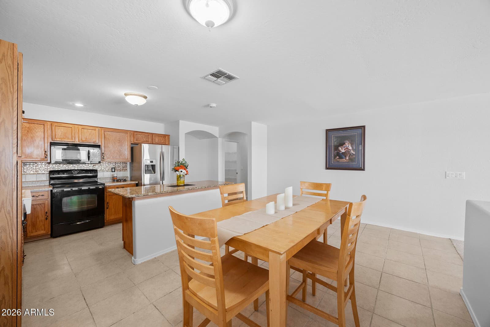 1773 E CARDINAL Drive, Casa Grande, AZ 85122 — photo 11 of 32