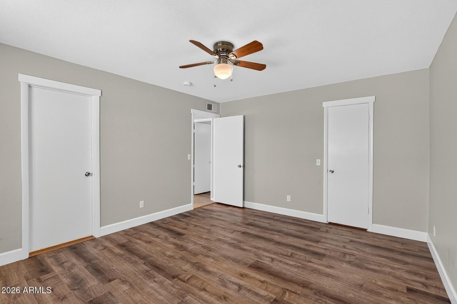 5709 S ROBERTS Road, Tempe, AZ 85283 — photo 41 of 46