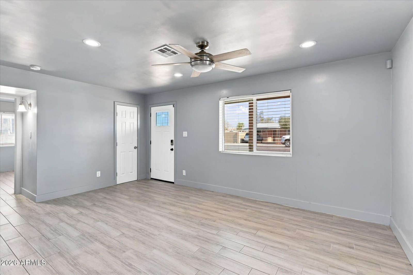 2921 W TURNEY Avenue, Phoenix, AZ 85017 — photo 4 of 29