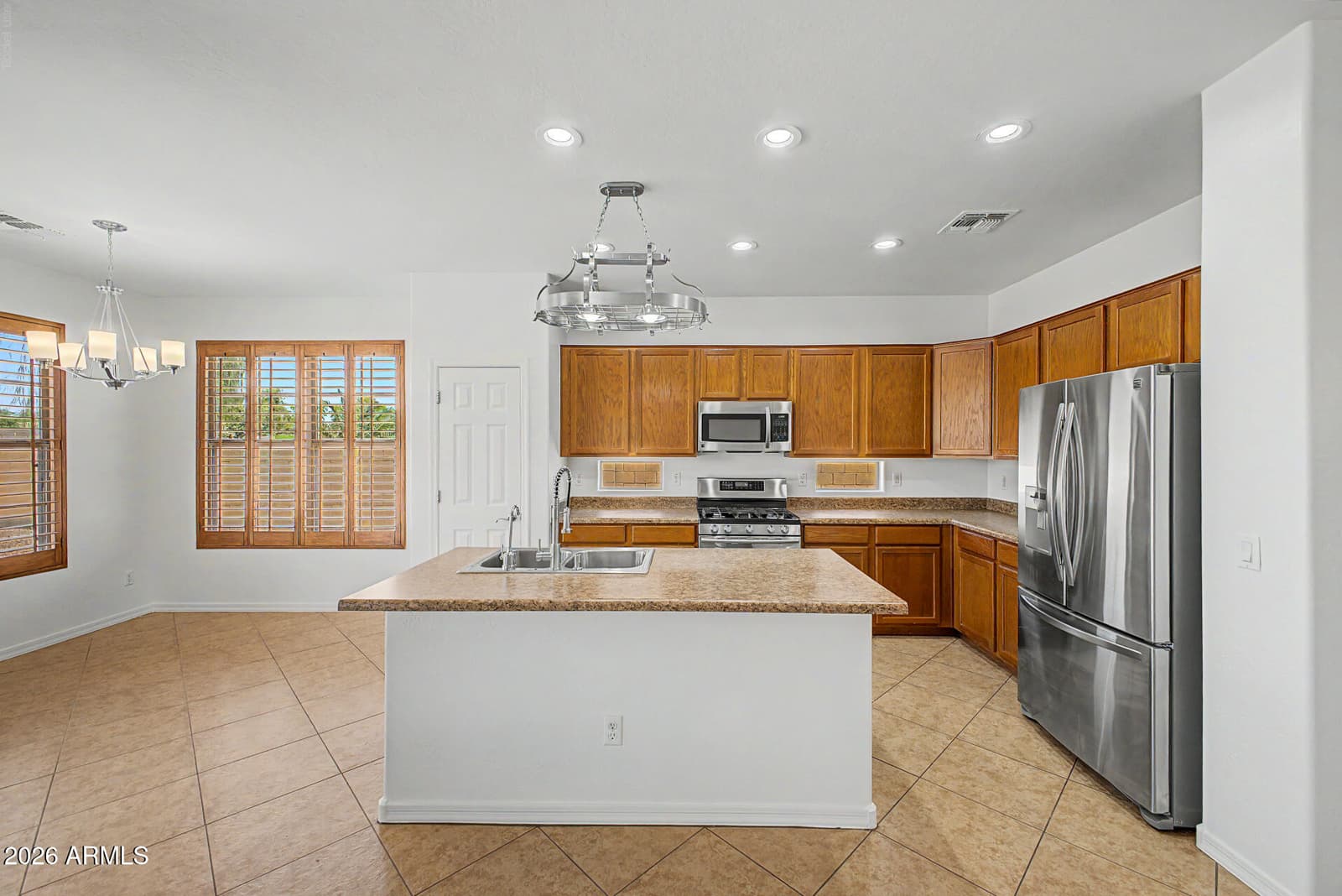 16066 W ANASAZI Street, Goodyear, AZ 85338 — photo 13 of 34