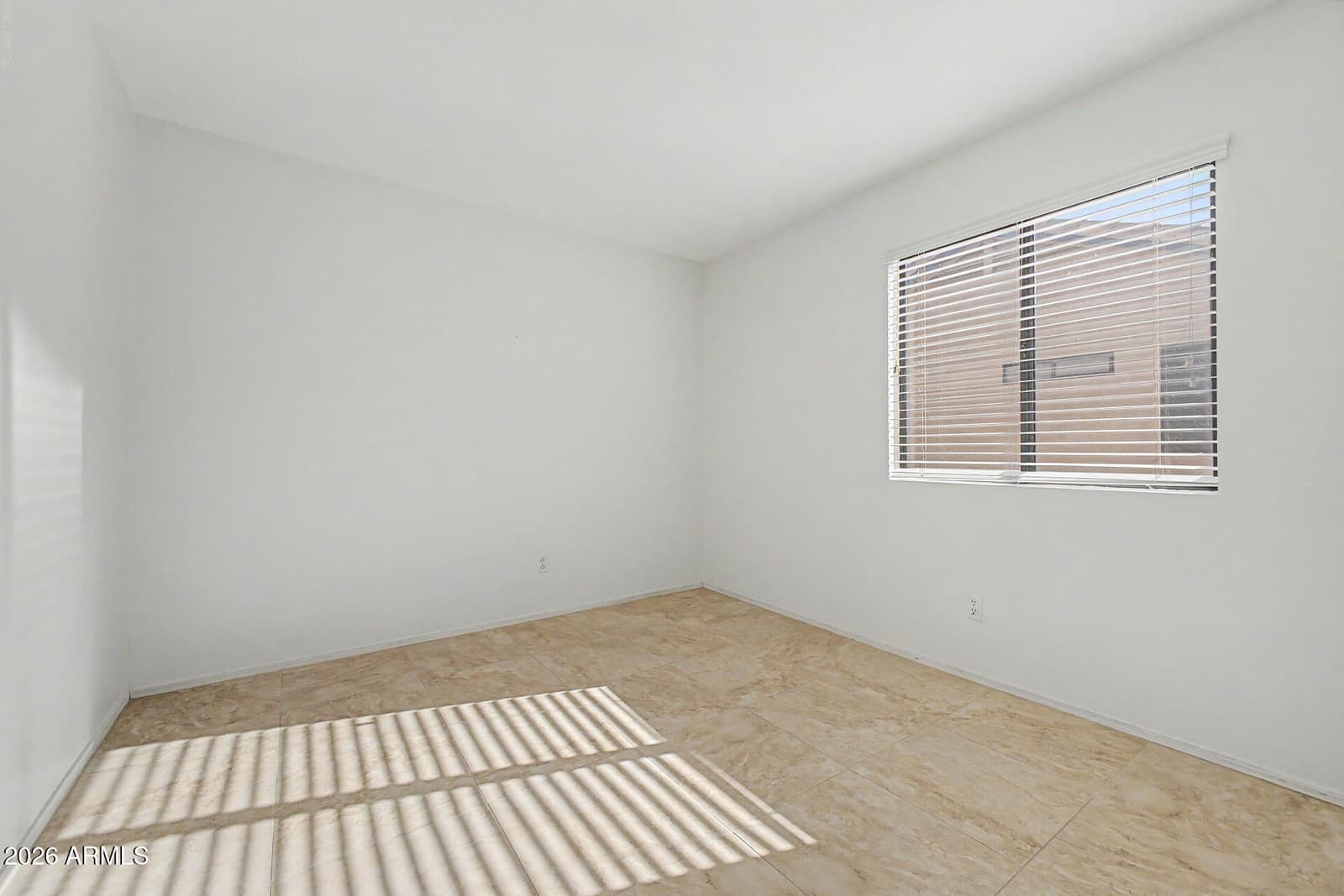 2031 E PARKSIDE Lane, Phoenix, AZ 85024 — photo 24 of 32