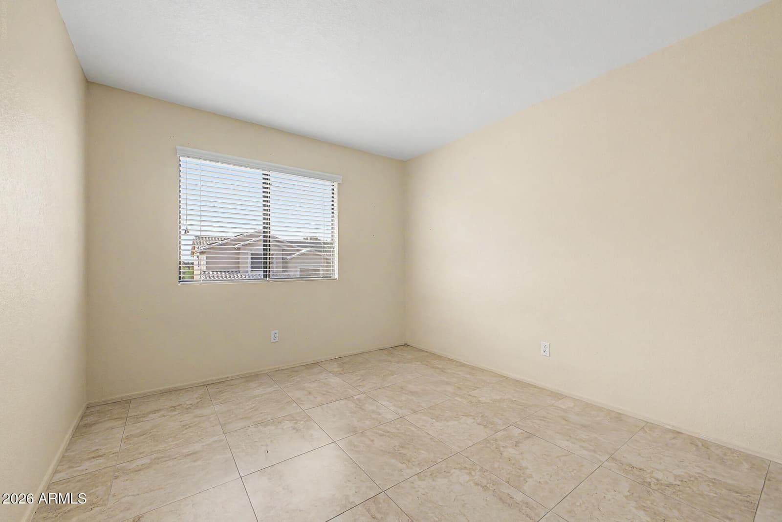 2031 E PARKSIDE Lane, Phoenix, AZ 85024 — photo 29 of 32