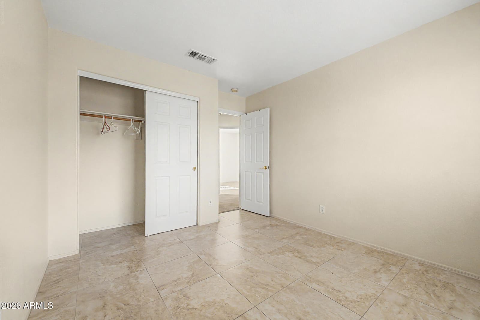 2031 E PARKSIDE Lane, Phoenix, AZ 85024 — photo 30 of 32