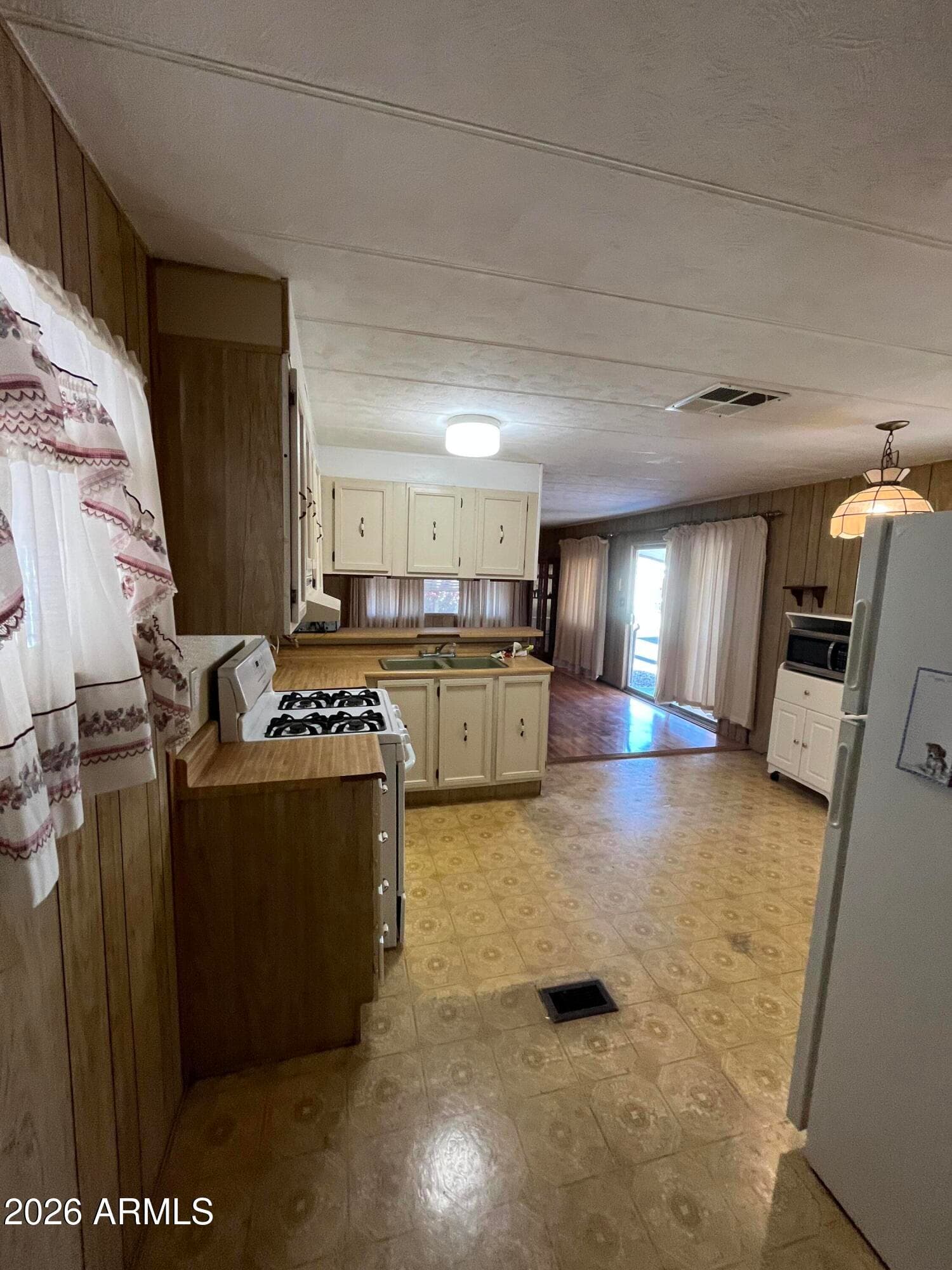 303 S Recker Road 144, Mesa, AZ 85206 — photo 5 of 15