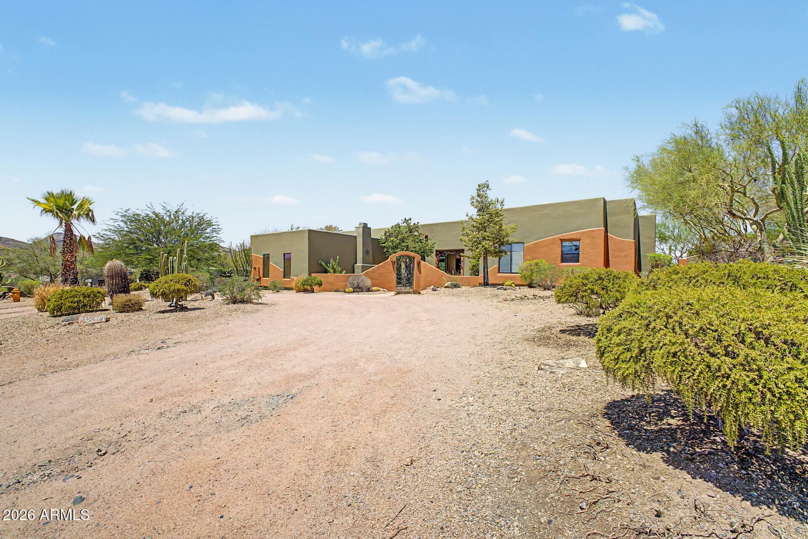 38844 N SPUR CROSS Road, Cave Creek, AZ 85331 — photo 4 of 65