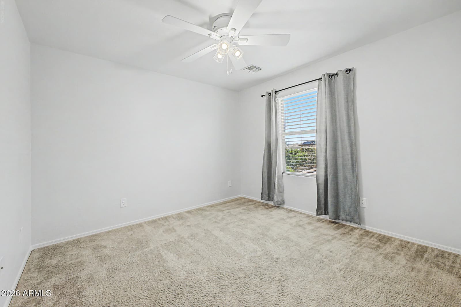 12039 W TETHER Trail, Peoria, AZ 85383 — photo 18 of 36