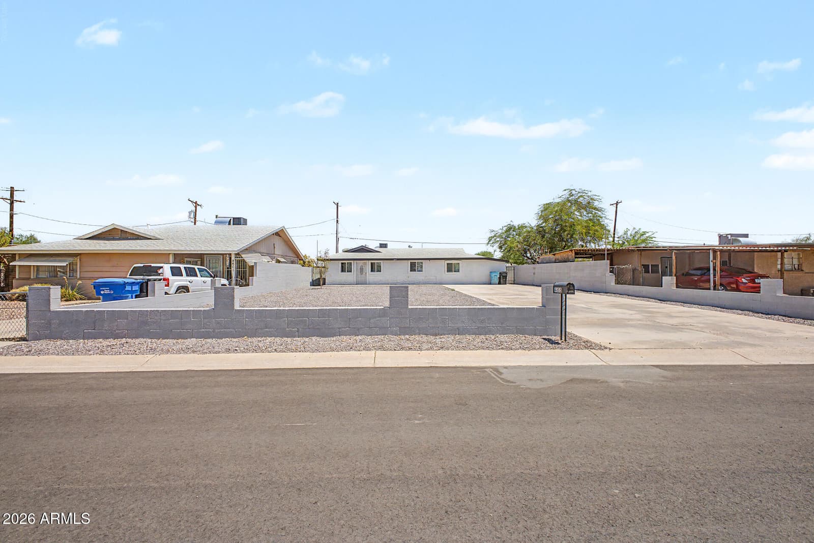 4805 S 35TH Drive, Phoenix, AZ 85041 — photo 1 of 27