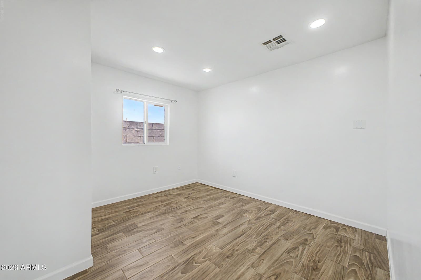 4805 S 35TH Drive, Phoenix, AZ 85041 — photo 18 of 27