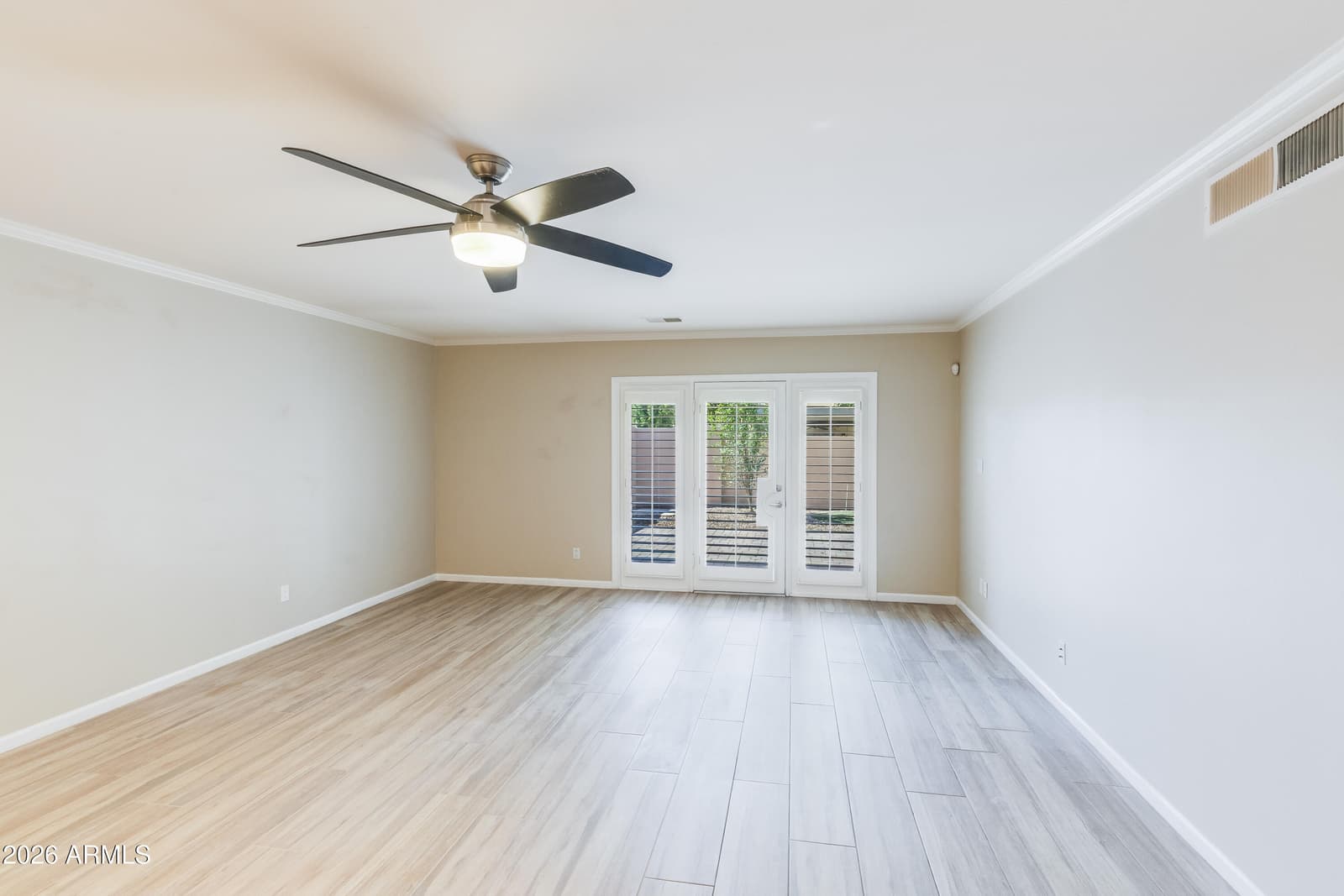 3157 E HAZELWOOD Street, Phoenix, AZ 85016 — photo 9 of 24