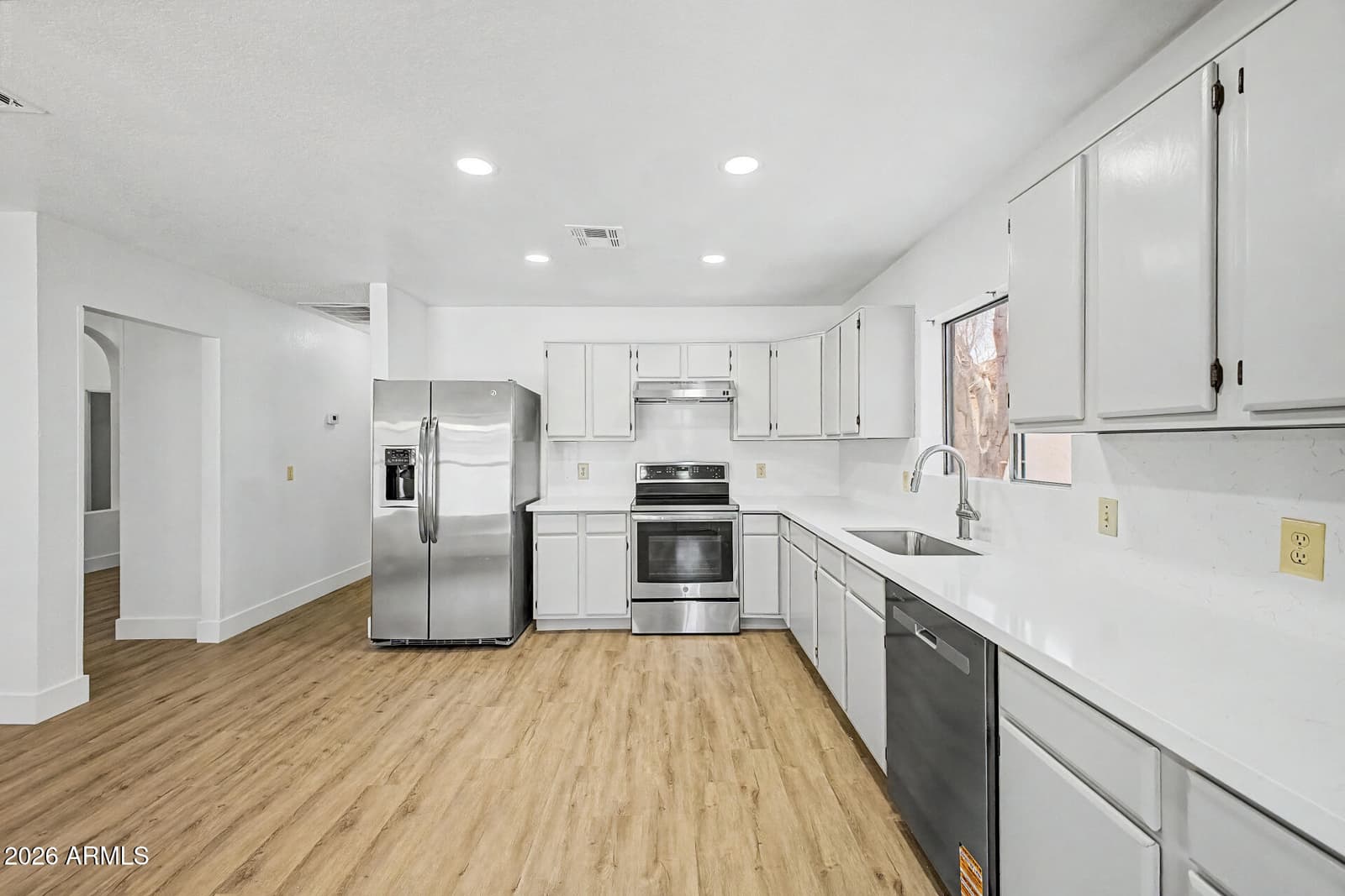 6128 E CICERO Street, Mesa, AZ 85205 — photo 14 of 31