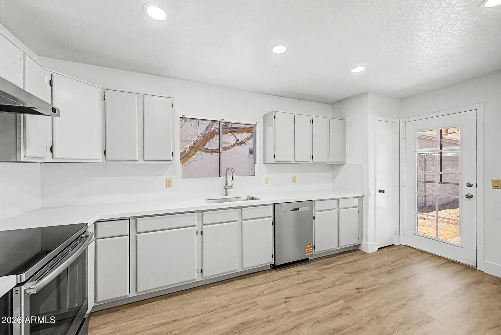 6128 E CICERO Street, Mesa, AZ 85205 — photo 15 of 31