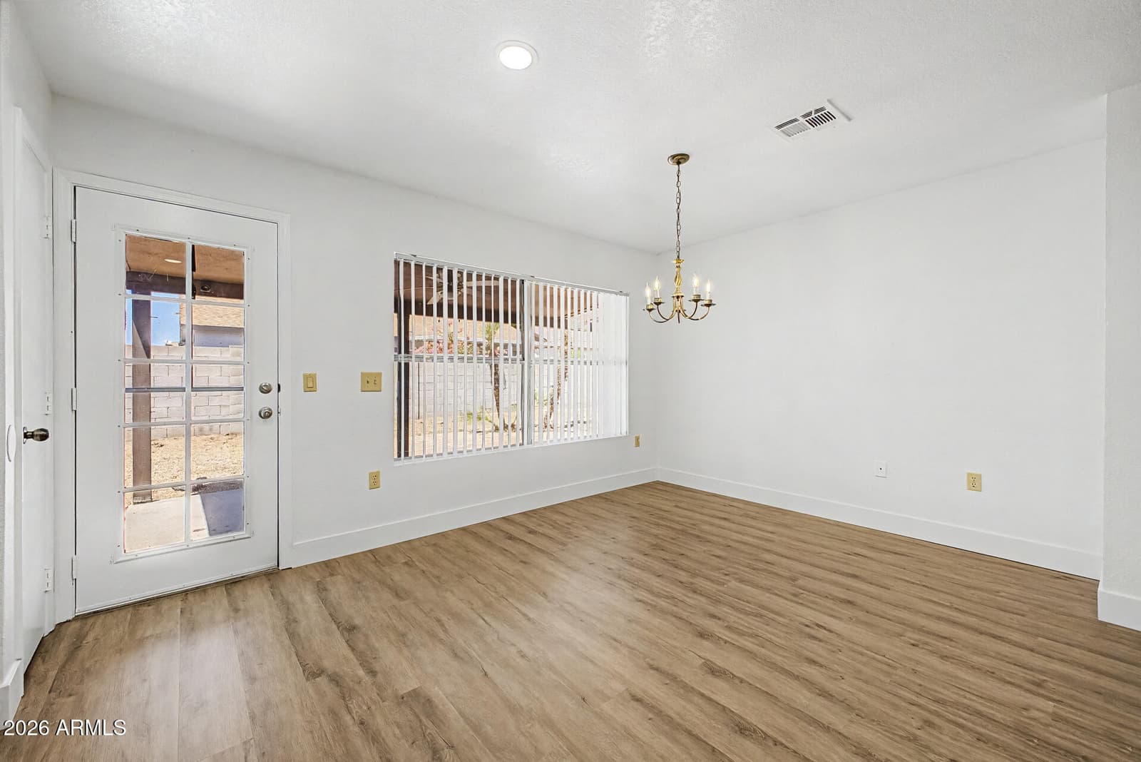 6128 E CICERO Street, Mesa, AZ 85205 — photo 4 of 31