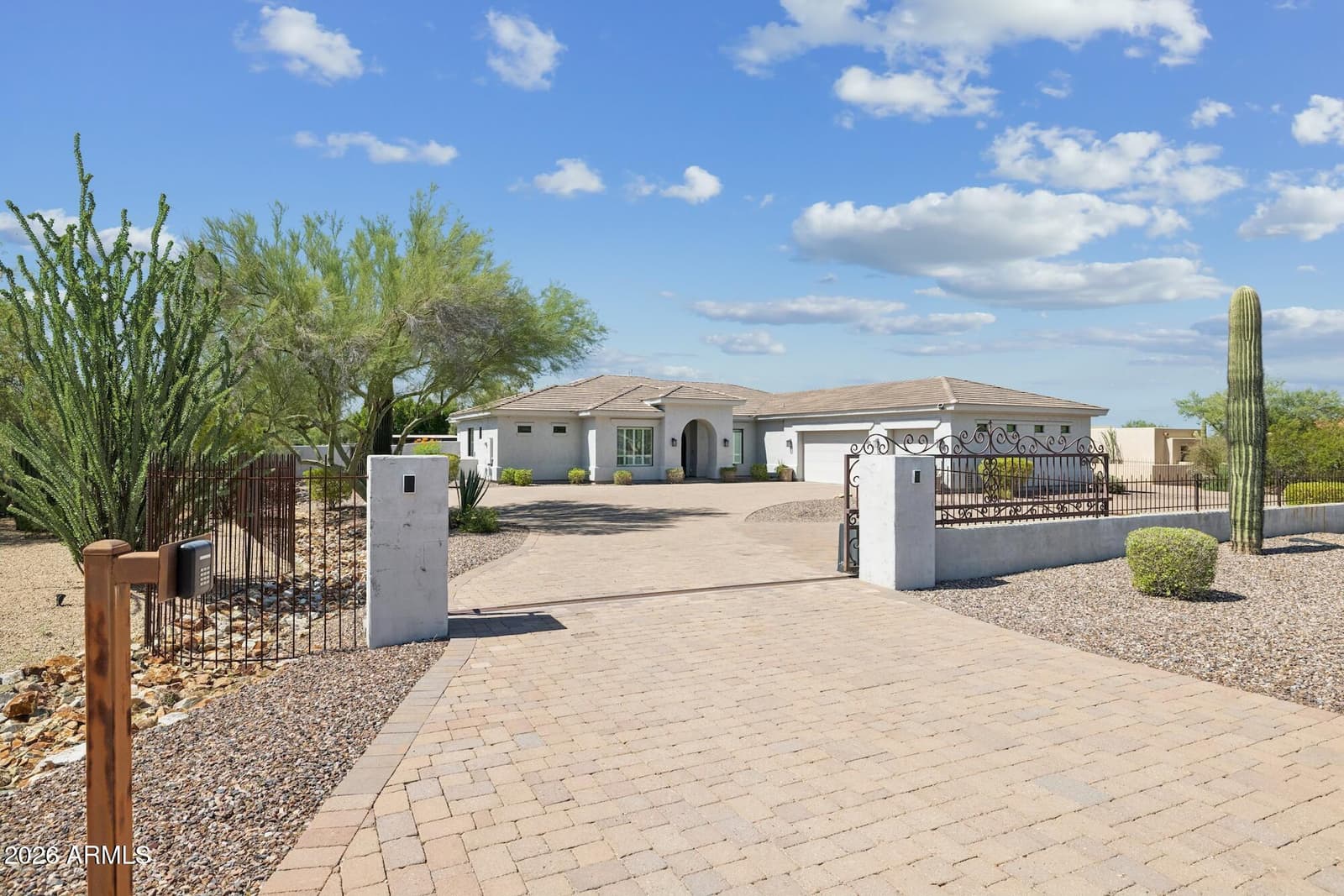 5847 E Quail Track Drive, Scottsdale, AZ 85266 — photo 2 of 43