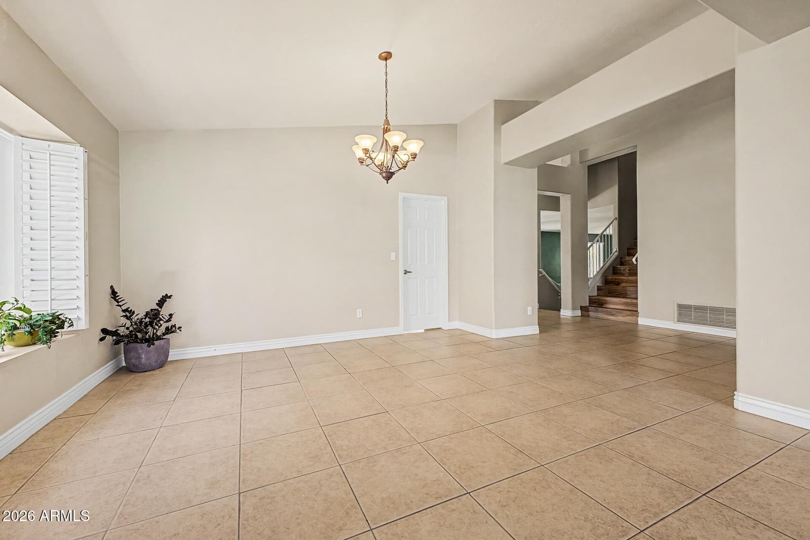 5721 W MARIPOSA GRANDE Lane, Glendale, AZ 85310 — photo 4 of 29