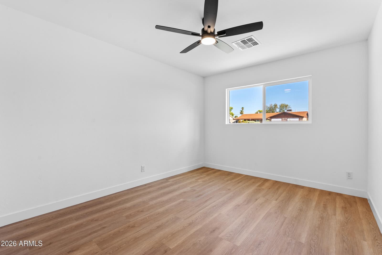 401 E CONTINENTAL Drive, Tempe, AZ 85288 — photo 18 of 36