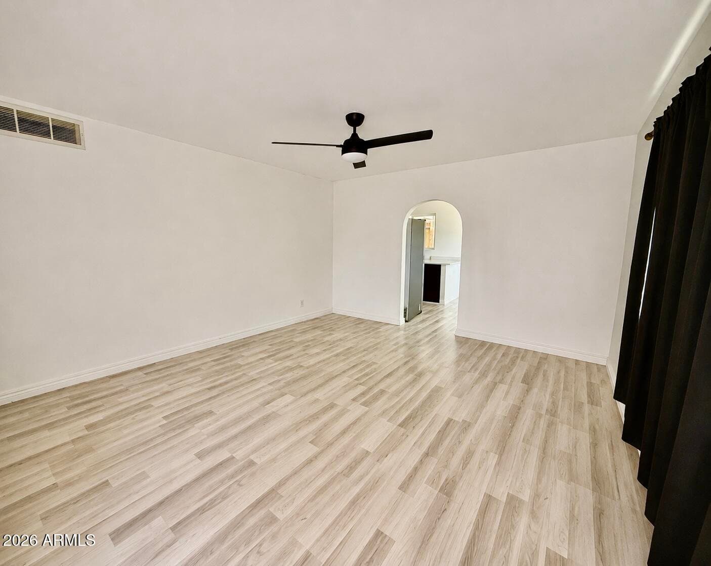 2701 W RUTH Avenue, Phoenix, AZ 85051 — photo 5 of 23