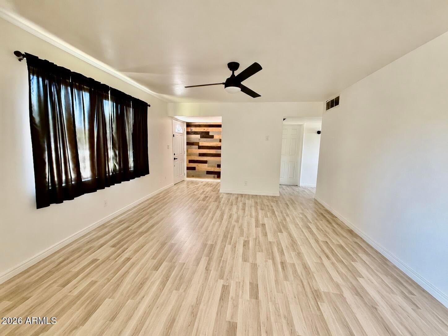 2701 W RUTH Avenue, Phoenix, AZ 85051 — photo 6 of 23