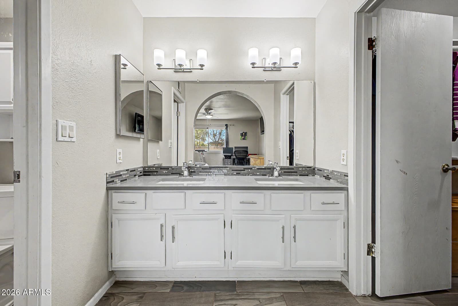 2233 W Sequoia Drive, Phoenix, AZ 85027 — photo 16 of 42