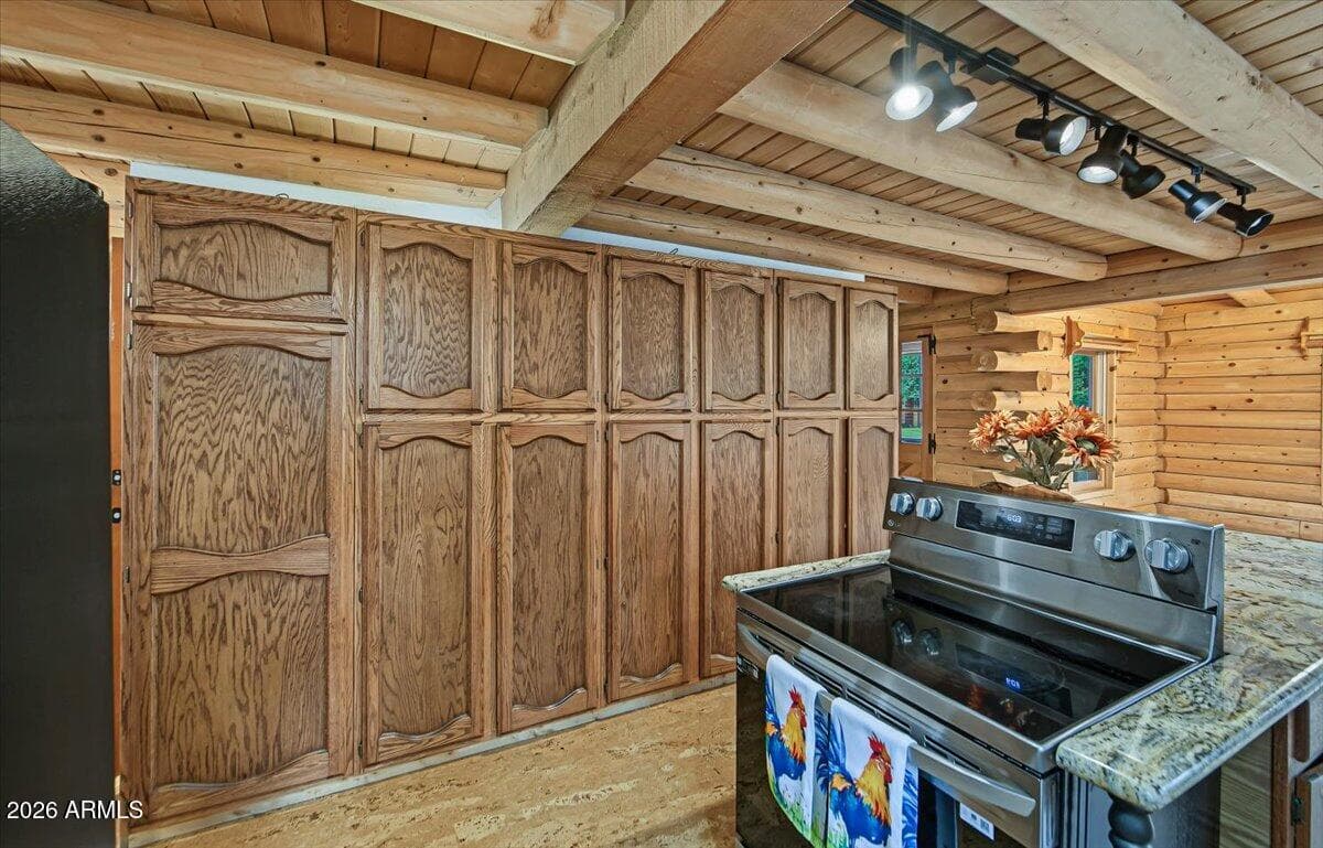 1028 E WAGON WHEEL Drive, Prescott, AZ 86303 — photo 12 of 45