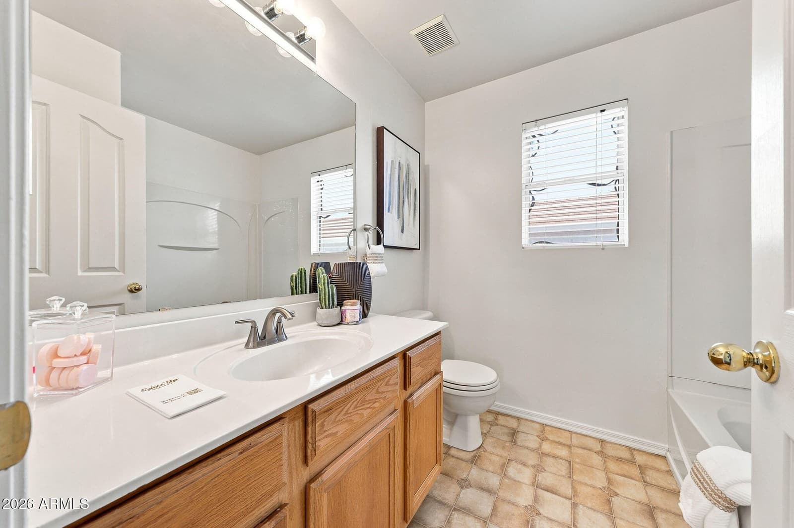 1562 S SABINO Court, Gilbert, AZ 85296 — photo 34 of 51