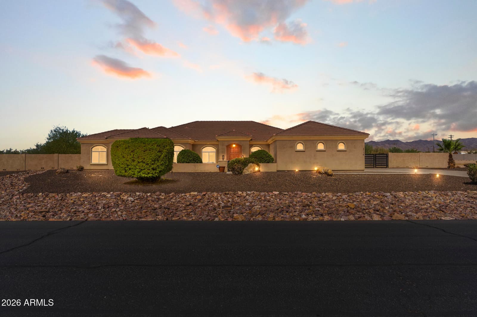 3114 N 190TH Drive, Litchfield Park, AZ 85340 — photo 7 of 64