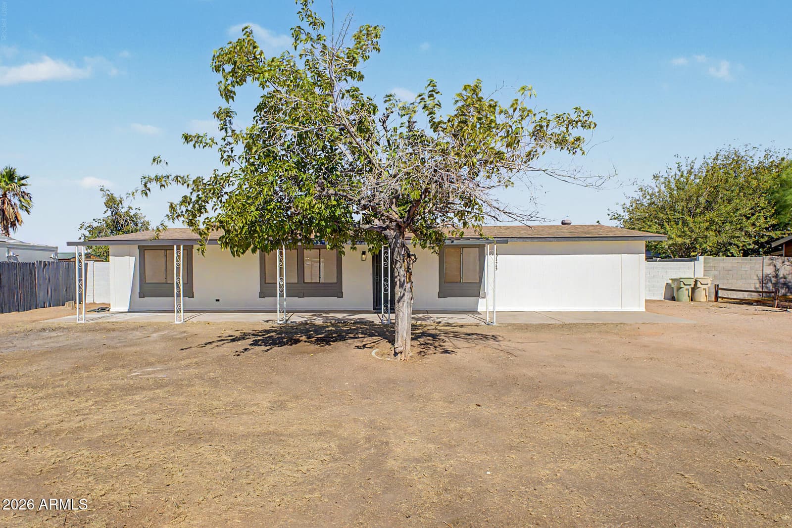 15423 N 69TH Drive, Peoria, AZ 85382 — photo 1 of 27