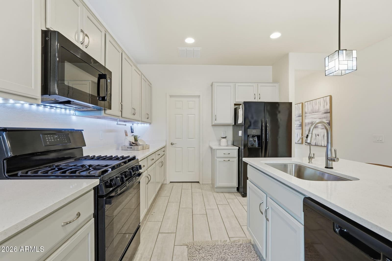 5718 W JONES Avenue, Phoenix, AZ 85043 — photo 18 of 40