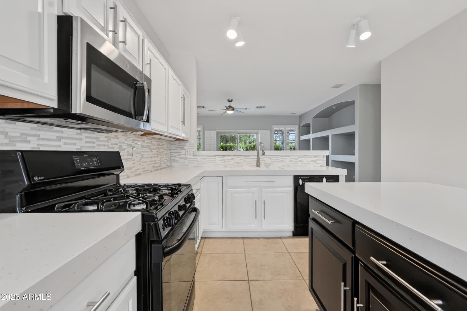3600 E TORREY PINES Lane, Chandler, AZ 85249 — photo 13 of 45