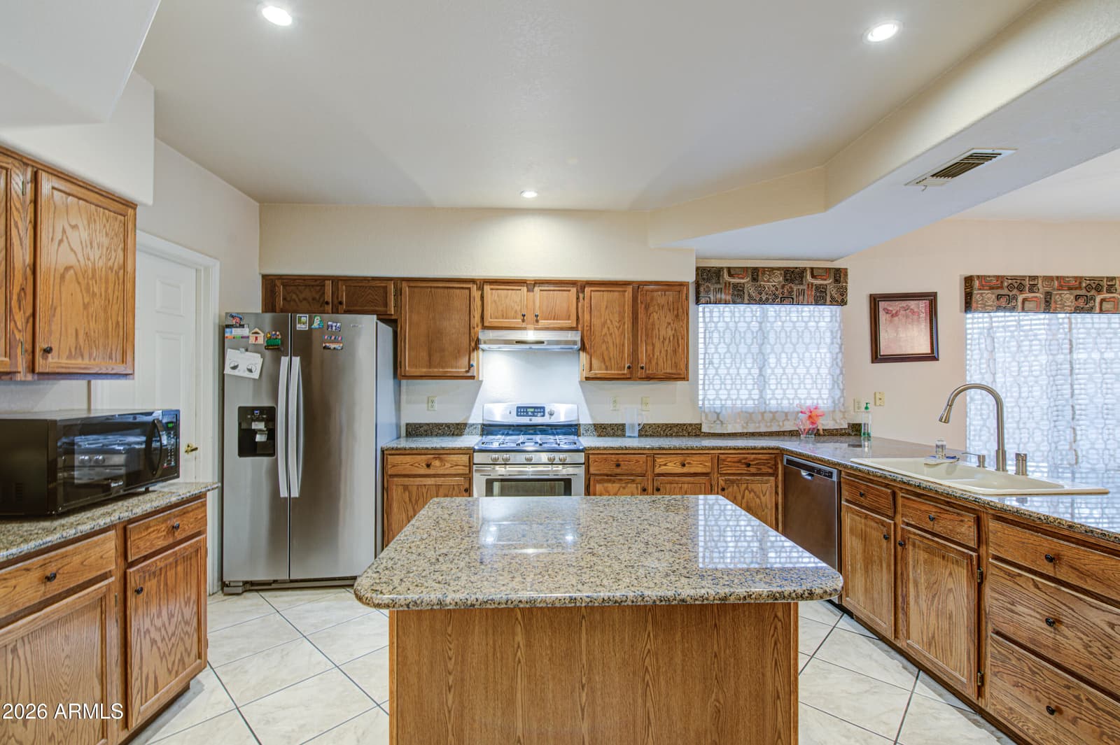 11410 W Crimson Lane, Avondale, AZ 85392 — photo 8 of 36