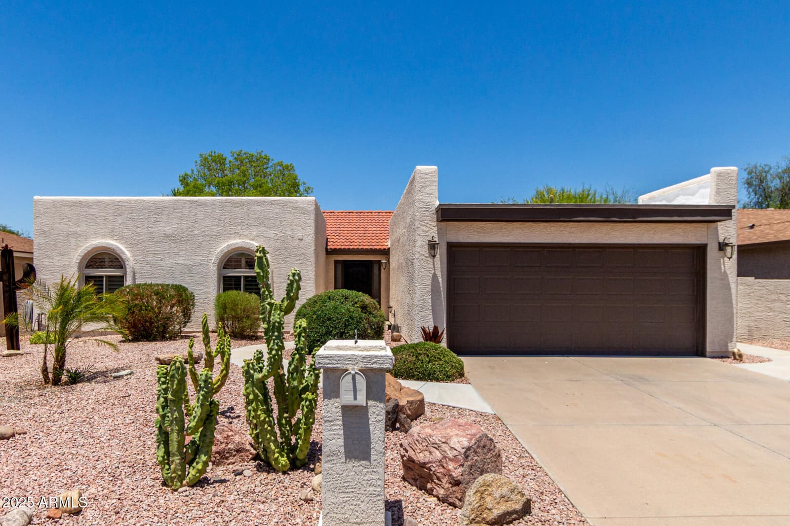 10414 E FLINTLOCK Drive, Sun Lakes, AZ 85248 — photo 2 of 30