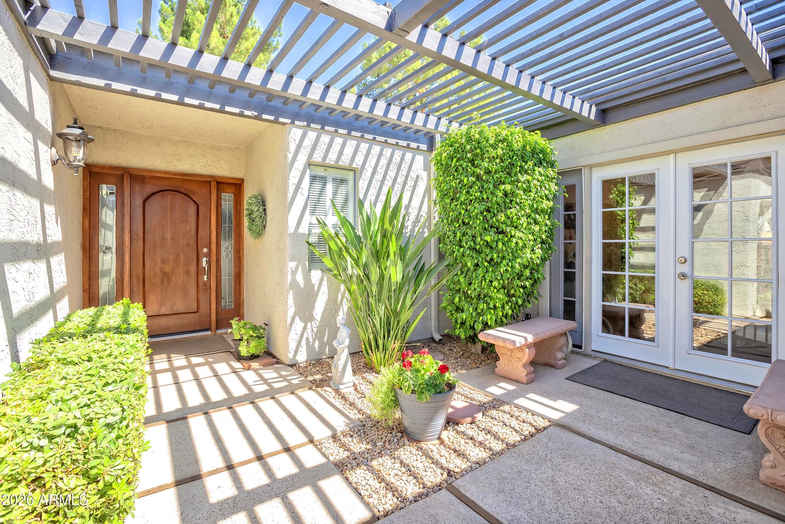 110 W TAM OSHANTER Drive W, Phoenix, AZ 85023 — photo 2 of 36