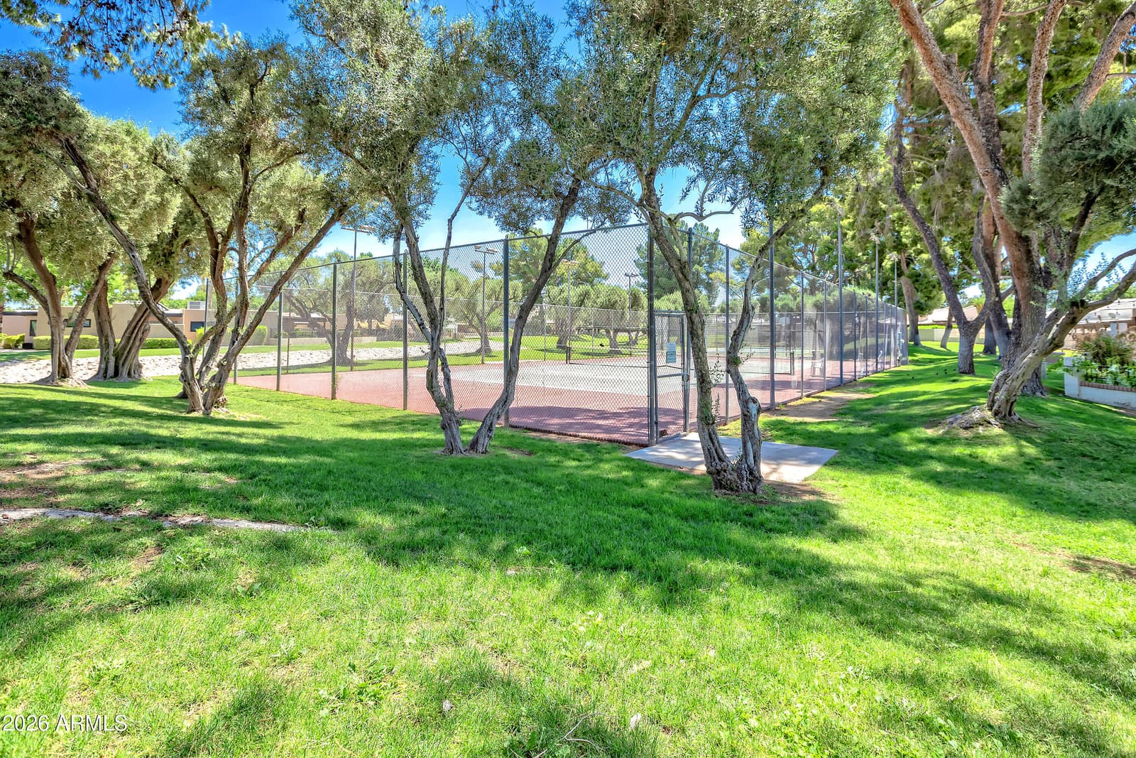 110 W TAM OSHANTER Drive W, Phoenix, AZ 85023 — photo 27 of 36