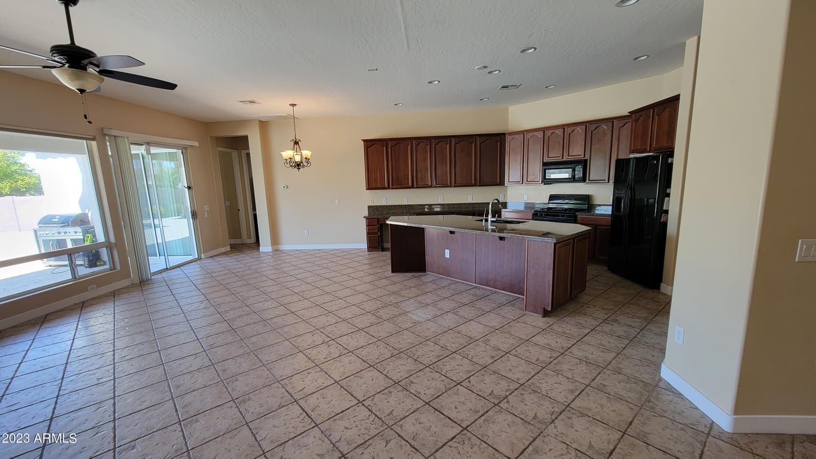 440 E CRESCENT Place, Chandler, AZ 85249 — photo 4 of 37