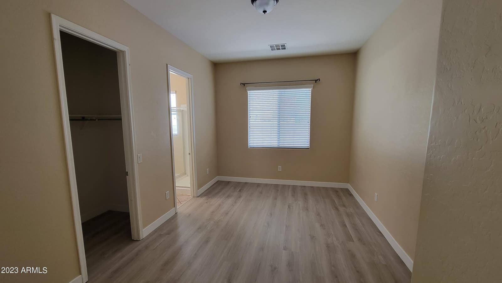 440 E CRESCENT Place, Chandler, AZ 85249 — photo 9 of 37