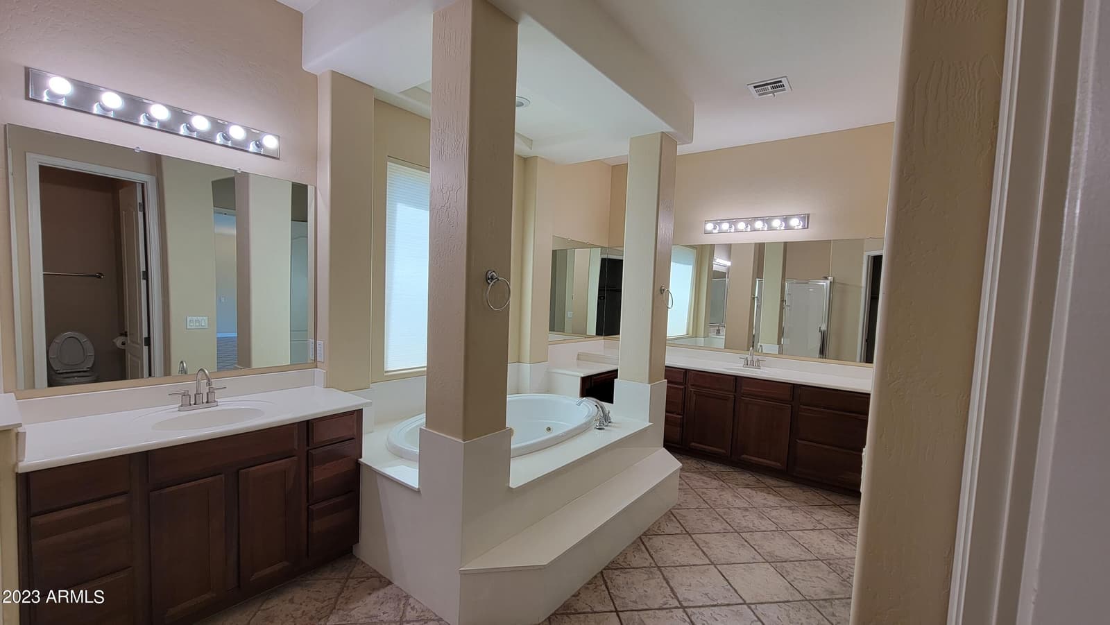 440 E CRESCENT Place, Chandler, AZ 85249 — photo 12 of 37