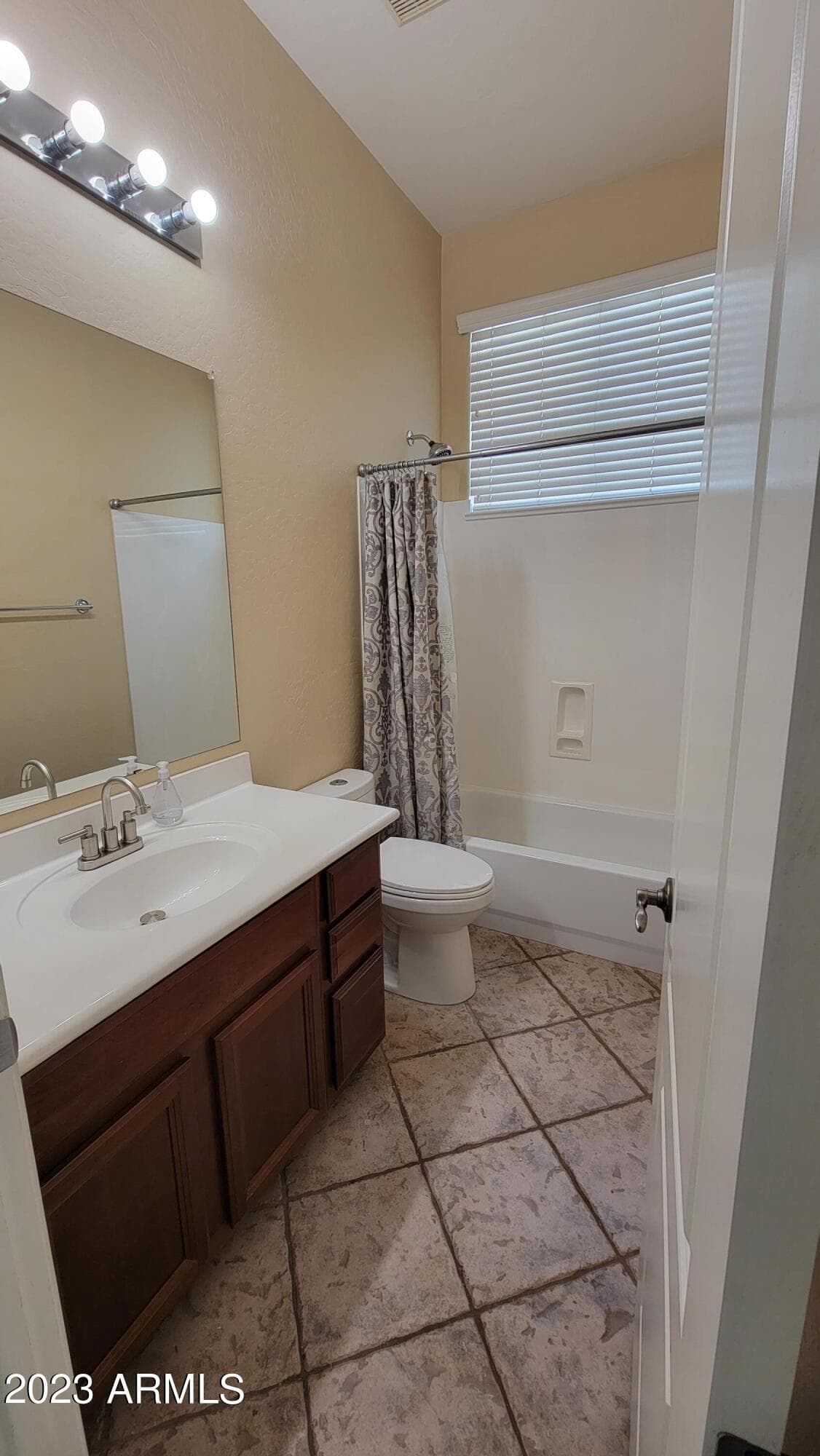 440 E CRESCENT Place, Chandler, AZ 85249 — photo 13 of 37