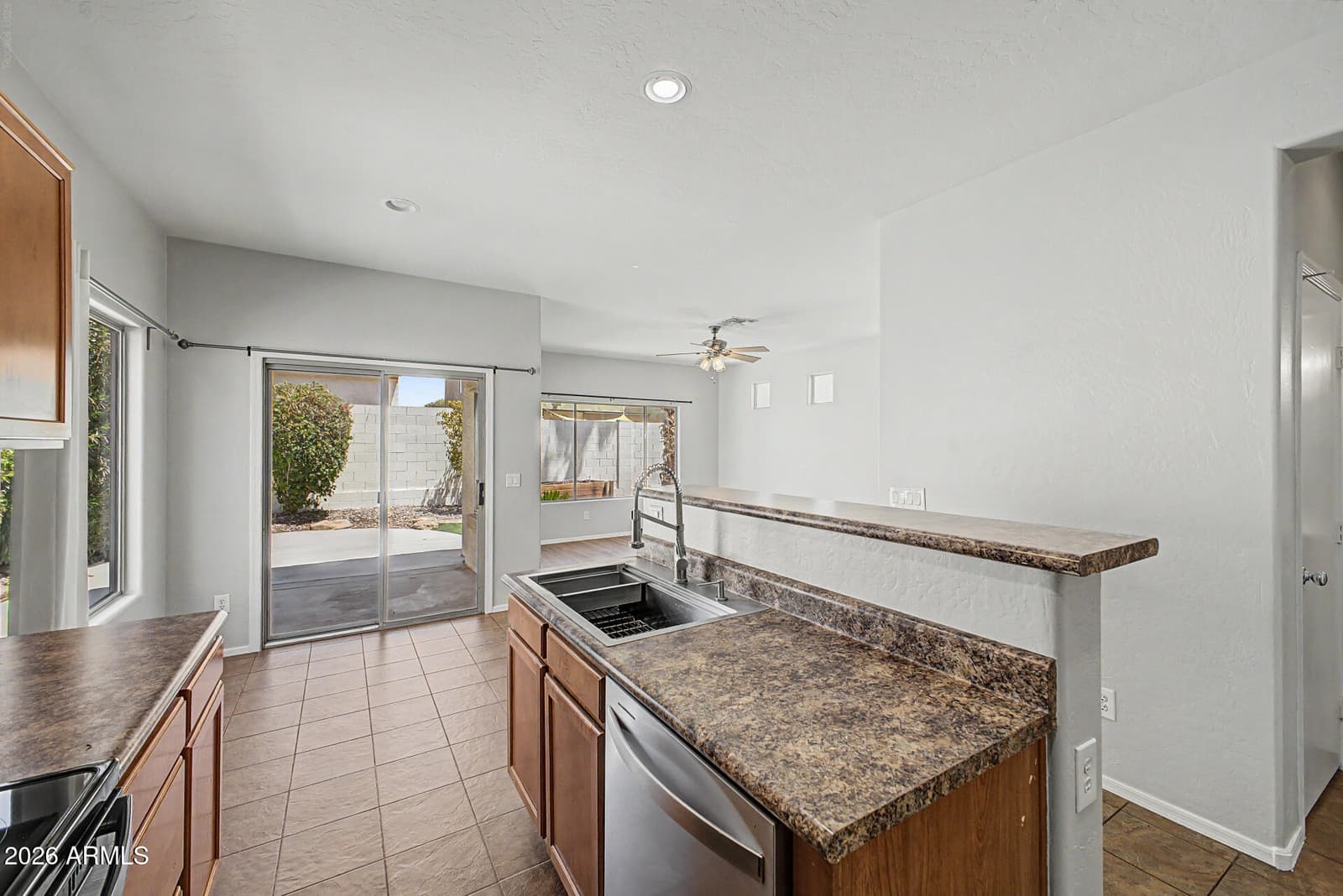 307 N 76TH Place, Mesa, AZ 85207 — photo 9 of 30