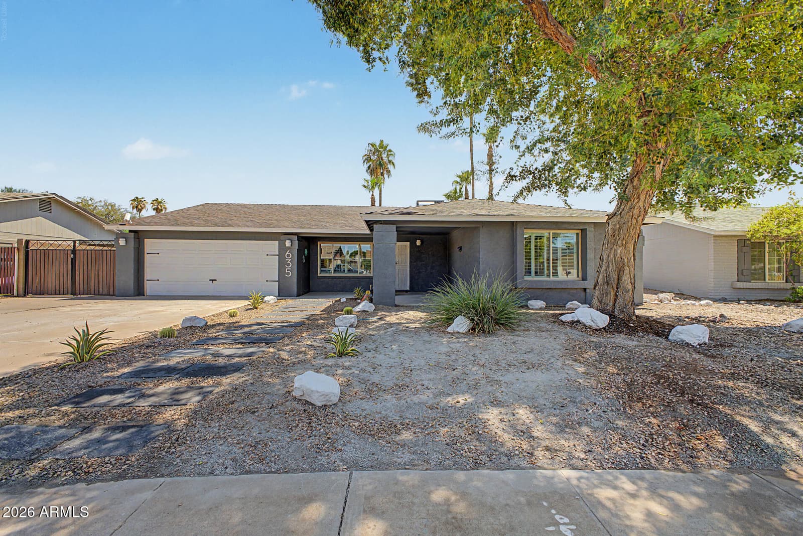 635 W LOS LAGOS VISTA Avenue, Mesa, AZ 85210 — photo 17 of 51