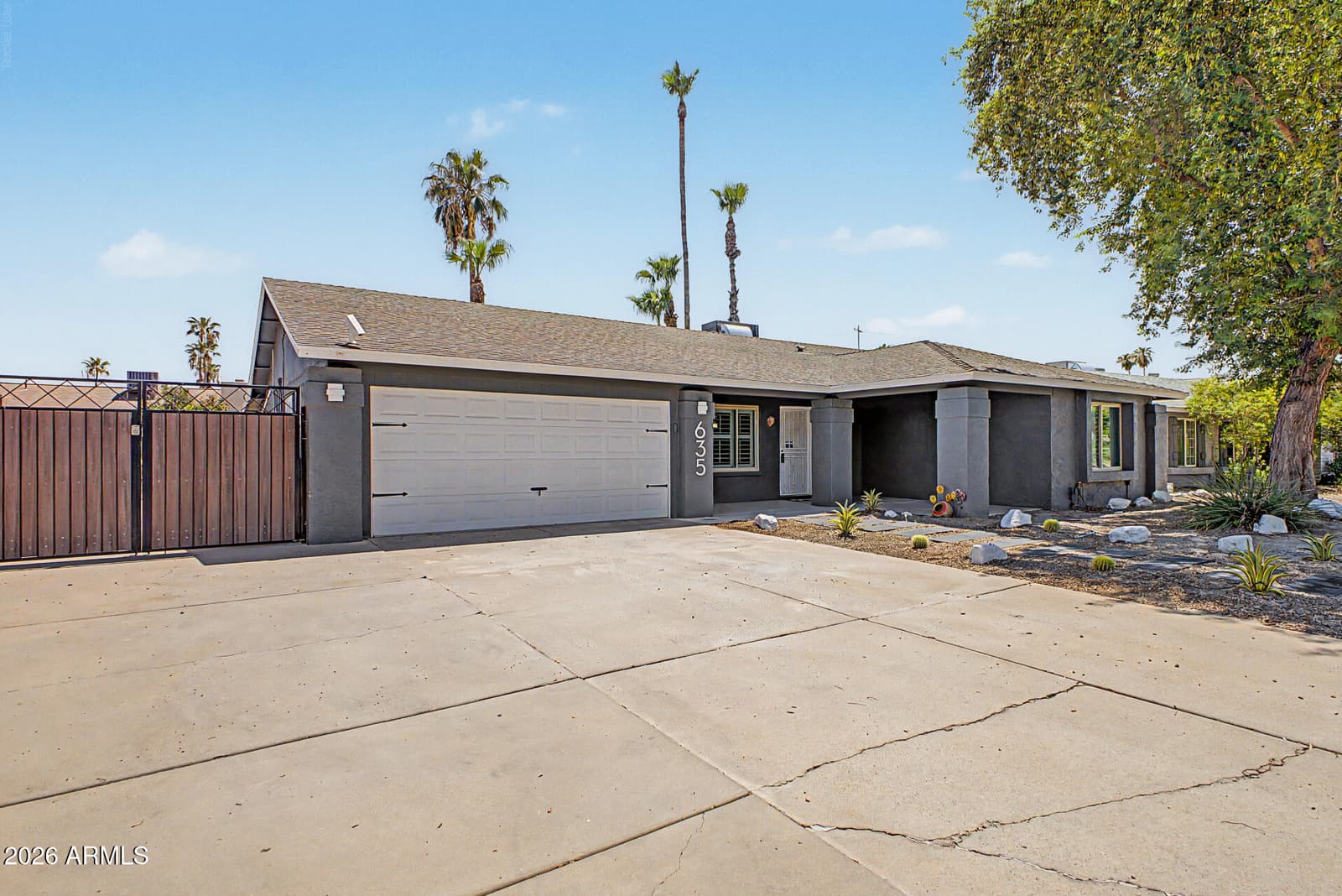 635 W LOS LAGOS VISTA Avenue, Mesa, AZ 85210 — photo 19 of 51